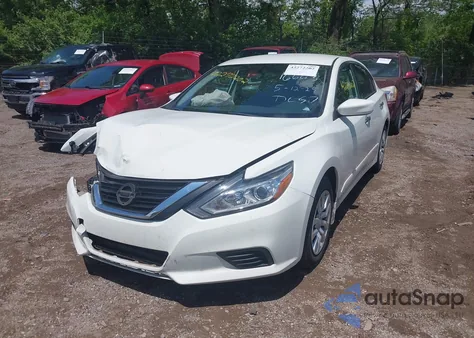 2018 Nissan Altima 2.5 S z USA, uszkodzony, nr VIN 1N4AL3AP3JC183120